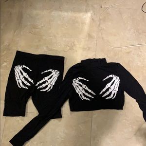 Two Piece Skelton Set